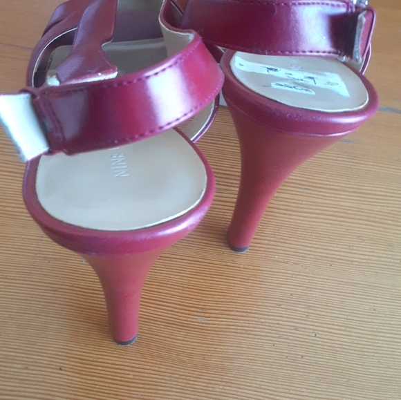 SEXY ❤ NINE WEST 8.5 wine Red Strappy platform Sandals slides Slingback - Picture 3 of 8
